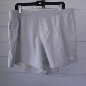 The North Face Women's Wander Shorts XXL Gray FlashDry Liner Zip Pocket